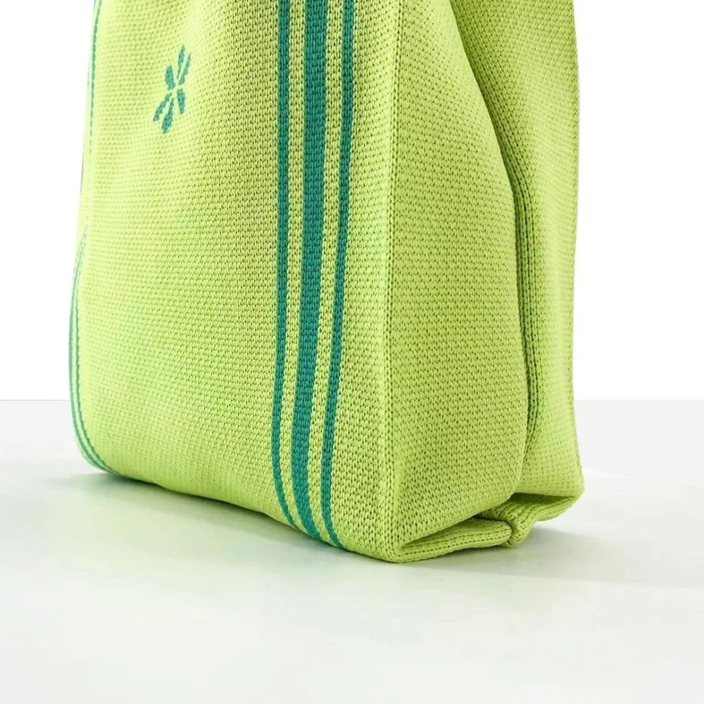 2023 fashion Knitted Weave Handbag Custom christmas Design Crochet Vest knit tote bag - KT-F22 - Detail